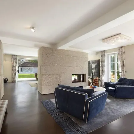 House With Private Pool And Garden Holiday home Munich